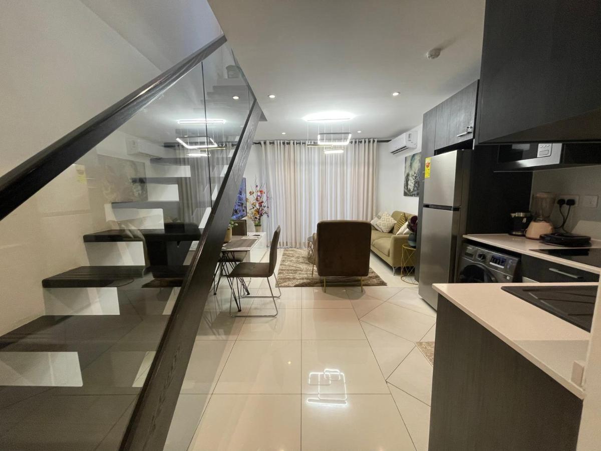 The Lennox Luxury Suites & Apartments Acra Exterior foto